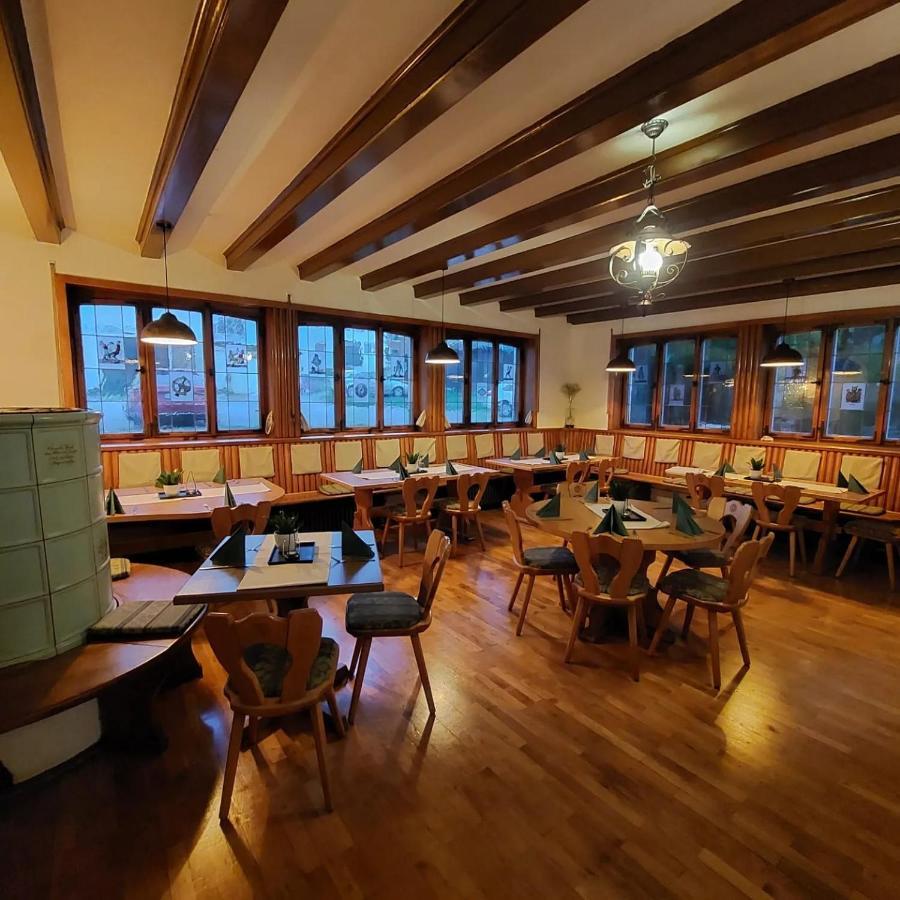Brauereigasthof Schluesselkeller Гинген ан дер Бренц Екстериор снимка