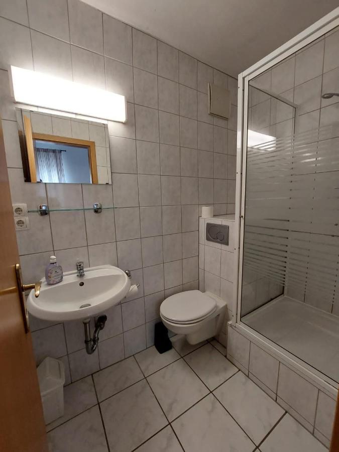 Brauereigasthof Schluesselkeller Гинген ан дер Бренц Екстериор снимка